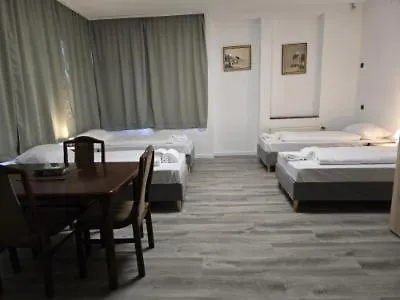 Zur Buche 24h Check-in, Free 3*