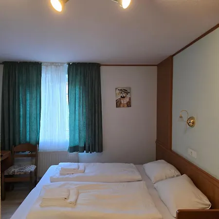 Zur Buche 24h Check-in, Free Hotel 3*