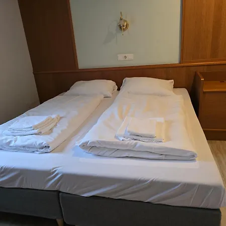 Zur Buche 24h Check-in, Free Hotel