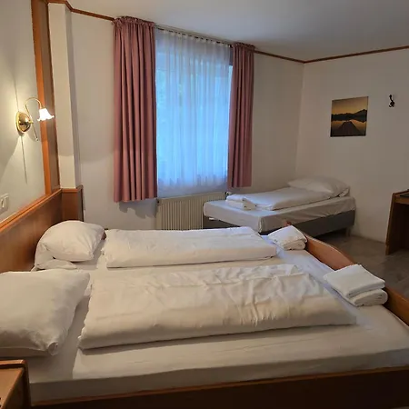 Zur Buche 24h Check-in, Free Hotel 3*