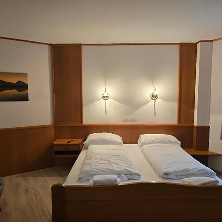 Hotel Zur Buche 24h Check-in, Free